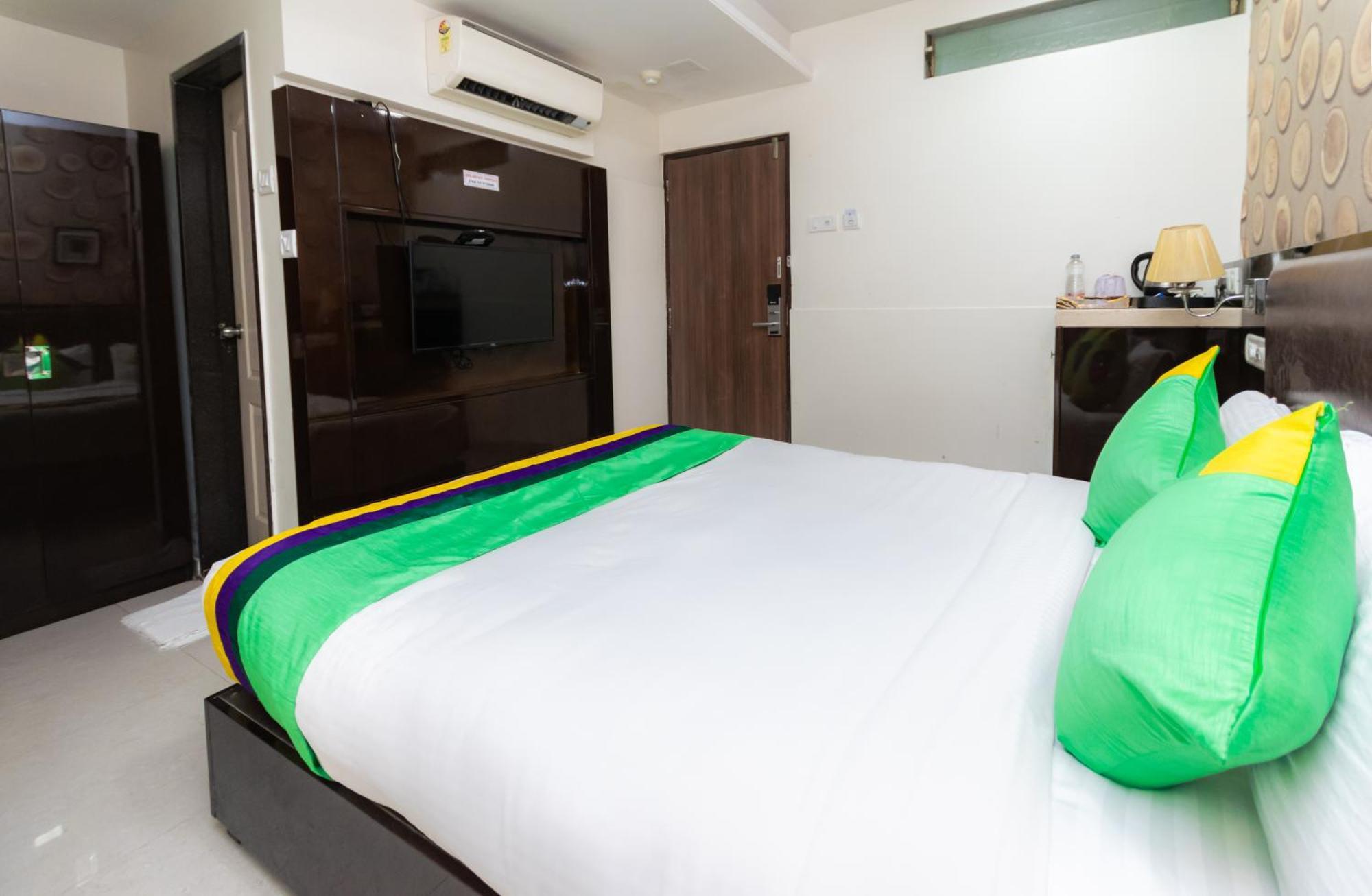 Hotel Laaiba Residency Family&Corporate Stays, Jogeshwari West Mumbai Exterior foto