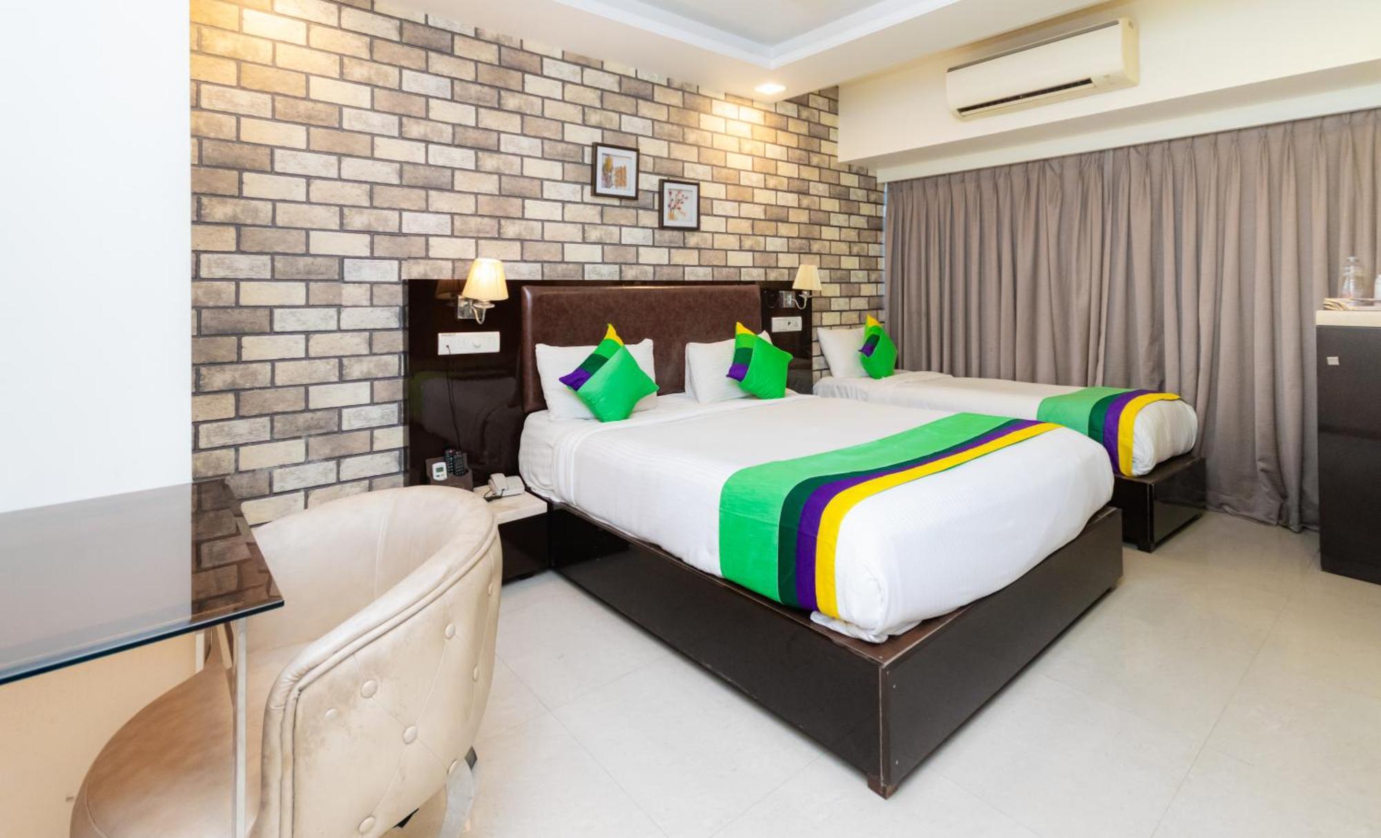 Hotel Laaiba Residency Family&Corporate Stays, Jogeshwari West Mumbai Exterior foto